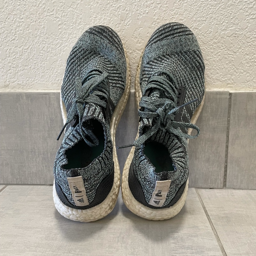 Adidas Boost Parleys - Picture 4 of 4